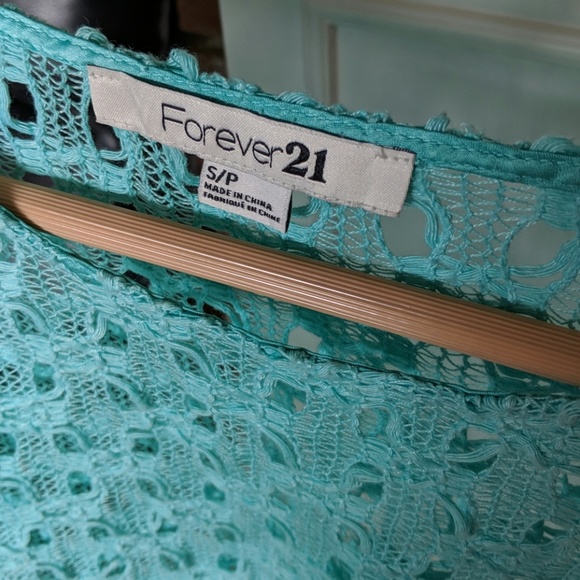 Forever 21 blouse Size SP - Picture 3 of 5